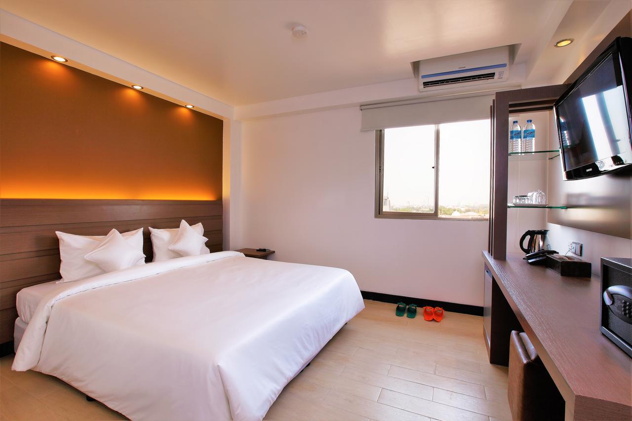 Clover City Center Plus Hotel Rangoon Eksteriør billede