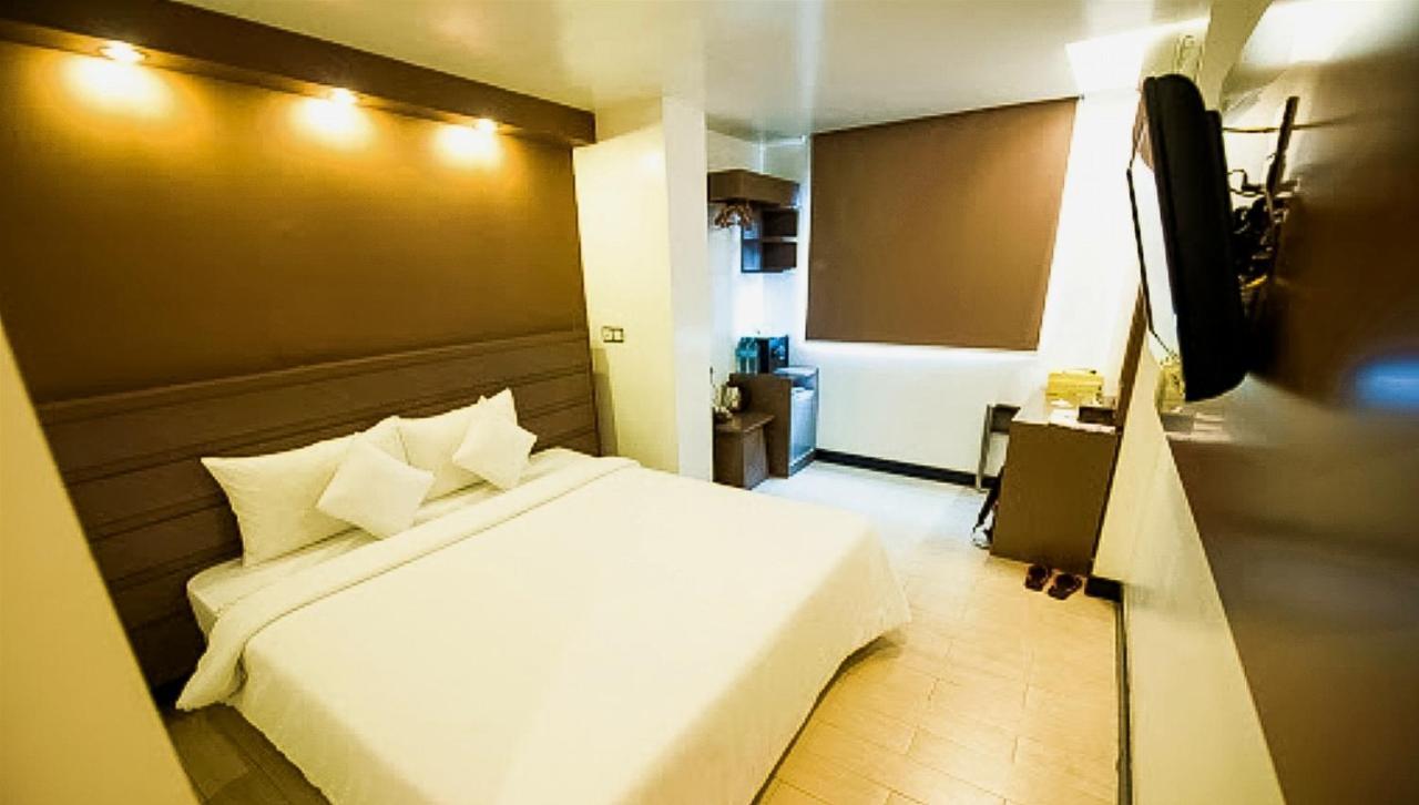 Clover City Center Plus Hotel Rangoon Eksteriør billede