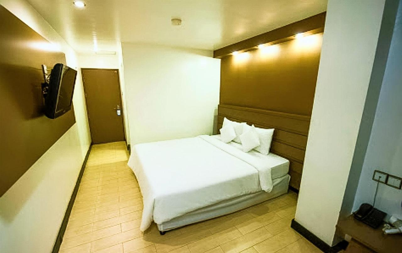 Clover City Center Plus Hotel Rangoon Eksteriør billede